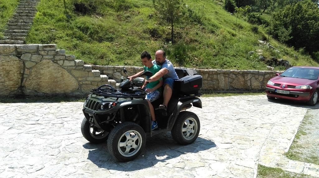 Etno Selo Vrelo & Camping Berane Exterior foto