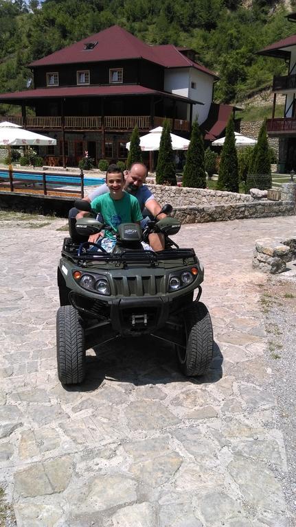 Etno Selo Vrelo & Camping Berane Exterior foto