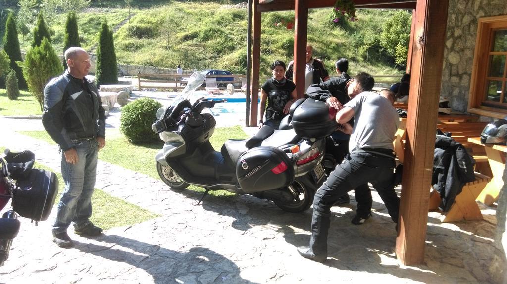 Etno Selo Vrelo & Camping Berane Exterior foto